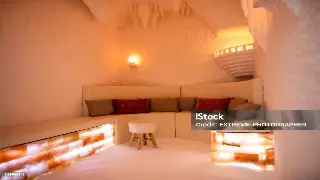 深度按摩体验:我在杭州桑拿馆的舒缓之旅 海报