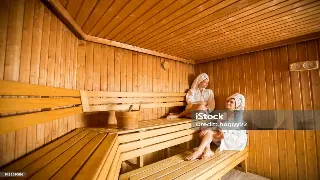 杭城打工人深夜自愈：一次超出预期的泰式按摩记录