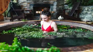 告别“僵尸颈”：解锁专业按摩技巧，让你的颈椎重获新生！ 海报