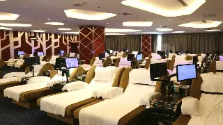 解锁杭州养生新玩法：你的专属按摩工具箱，让指尖也SPA