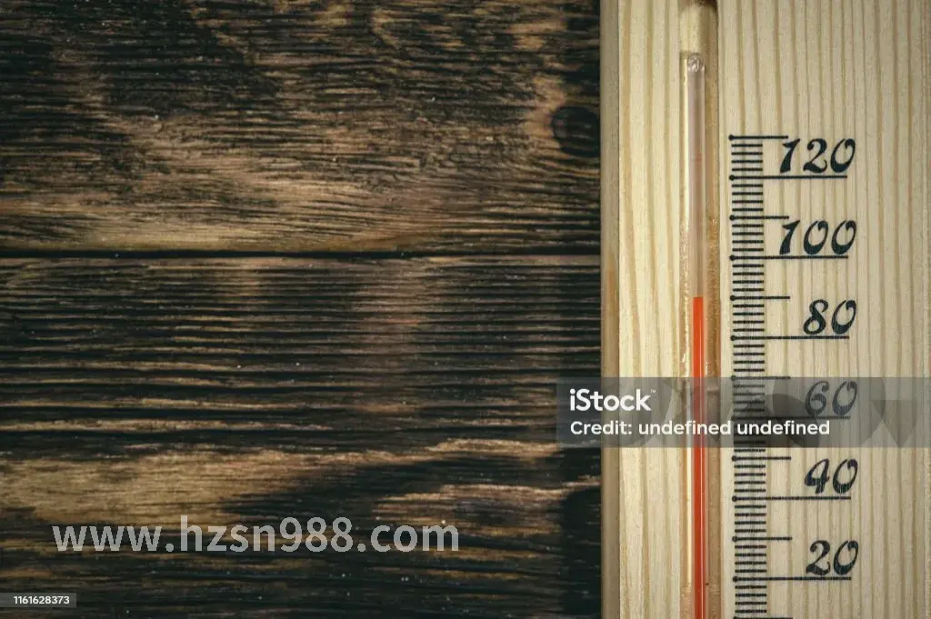 杭州推拿师正在工作